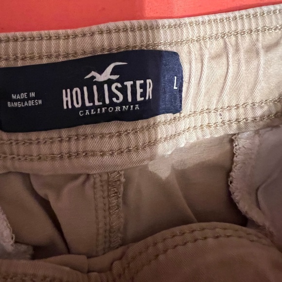 Large Khaki Hollister Joggers - Picture 3 of 4